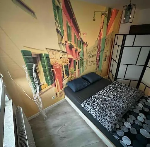 Przestronna I Jasna Kawalerka Z Balkonem