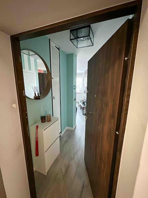 Apartamento Przestronna I Jasna Kawalerka Z Balkonem Breslavia
